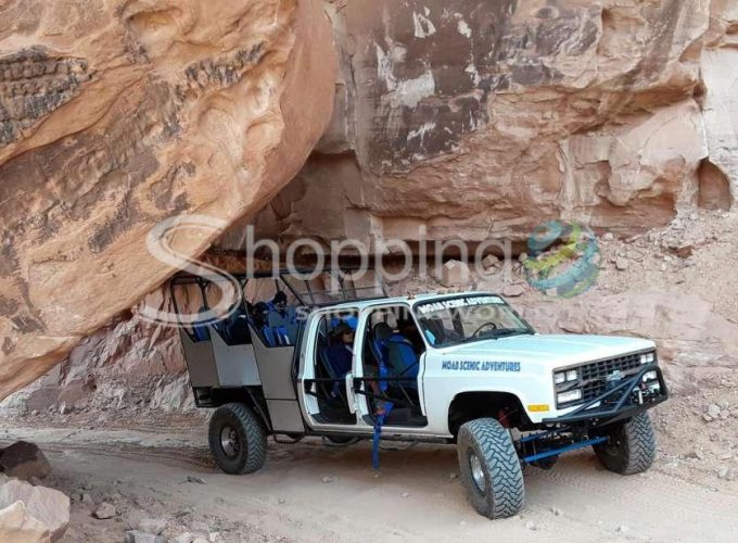 3-hour scenic 4x4 off-road adventure in Moab - Tour in  Moab