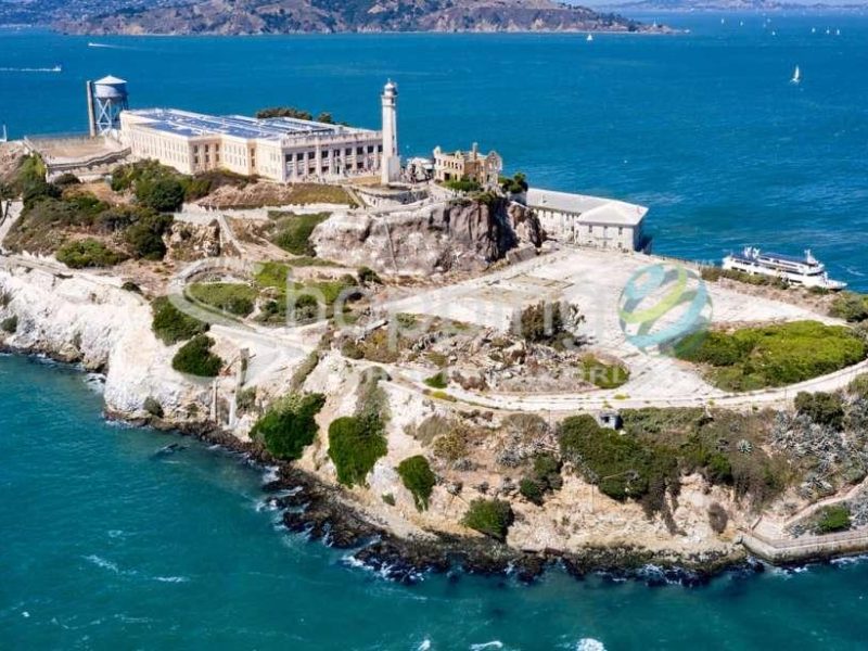 Alcatraz ticket w/ 2 day hop on hop off bus & night tour in San Francisco - Tour in  San Francisco