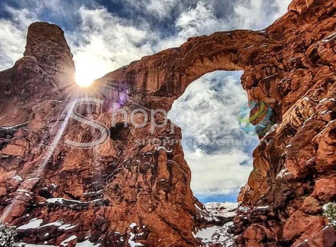Arches national park 4x4 drive and hiking tour in USA - Tour in Moab