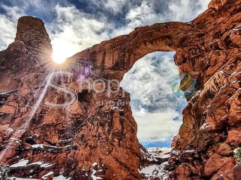 Arches national park 4x4 drive and hiking tour in USA - Tour in Moab