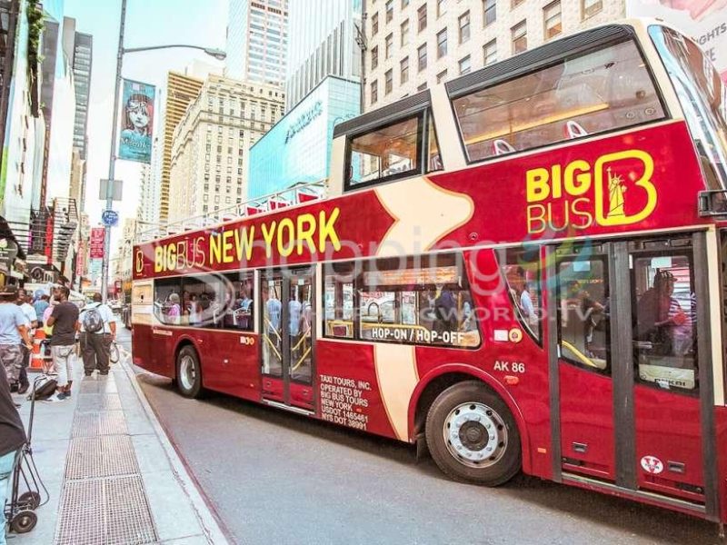 Big bus hop on hop off sightseeing tour in New York City - Tour in  New York City