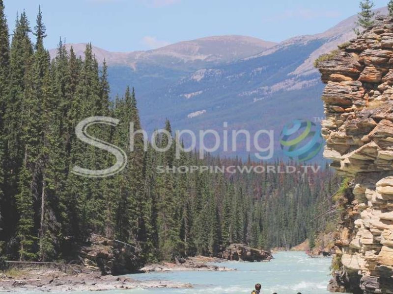 Canyon run family whitewater rafting in Jasper - Tour in  Jasper