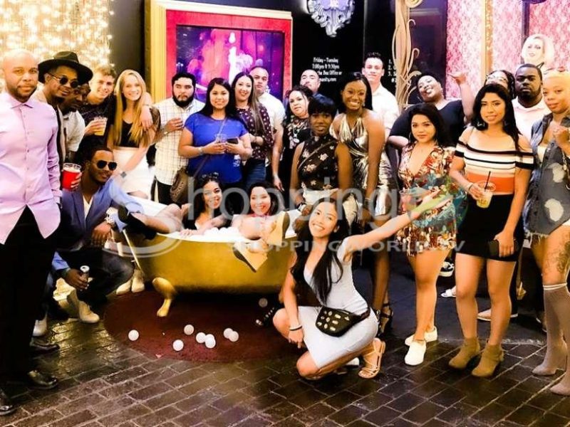 Club crawl with party bus and drink specials in Las Vegas - Tour in  Las Vegas