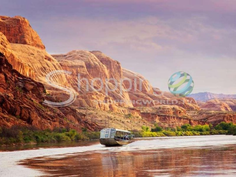 Colorado river sunset boat tour with optional dinner in USA - Tour in Moab