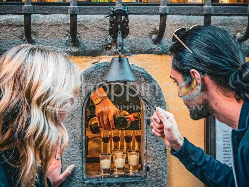 Dark History Walking Tour With Bar Stops In Florence - Tour in  Florence