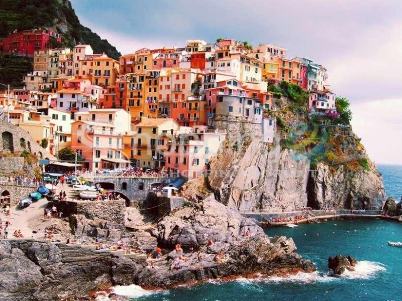 From Florence Full-day Private Cinque Terre Tour With Pisa In Florence - Tour in  Florence