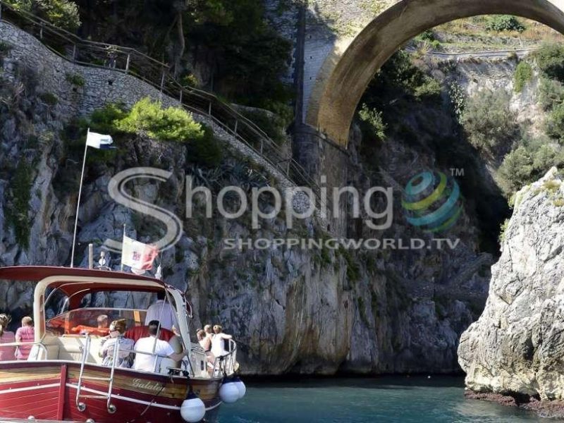 From Salerno Day Trip To Amalfi Coast By Boat With Drinks In Salerno - Tour in  Salerno