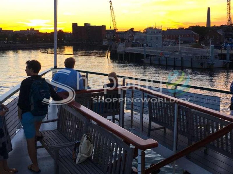 Harbor sunset yacht cruise in Boston - Tour in  Boston