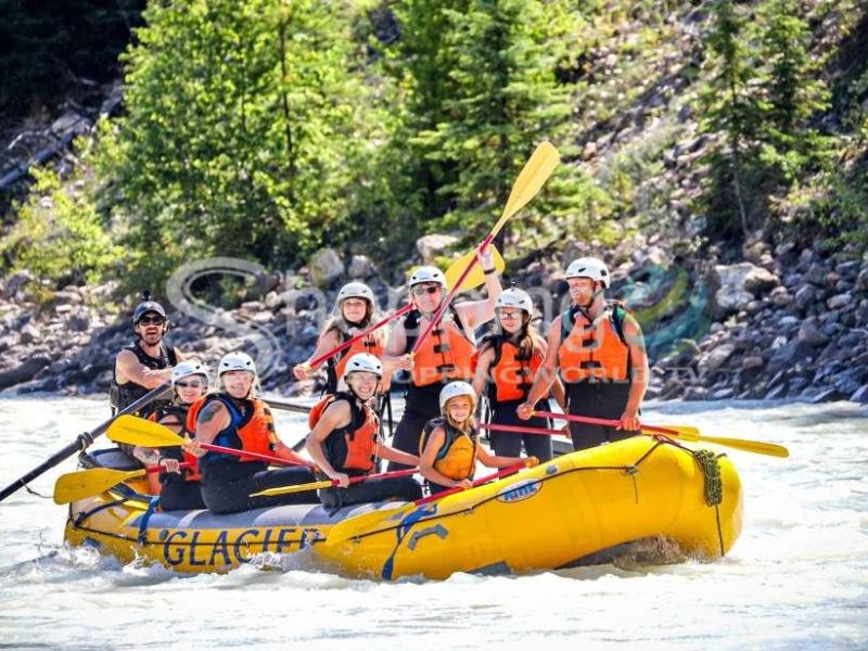 Kicking horse river family rafting with lunch in Canada - Tour in
