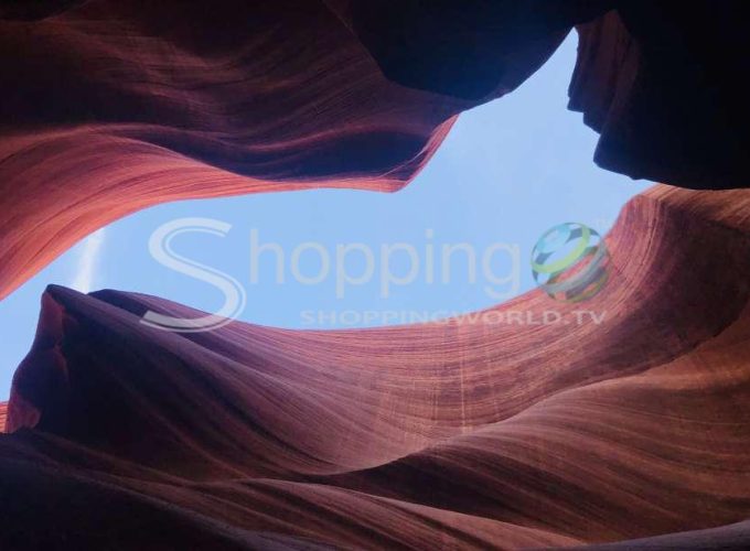 Lower antelope canyon tour with trained navajo guide in USA - Tour in Page