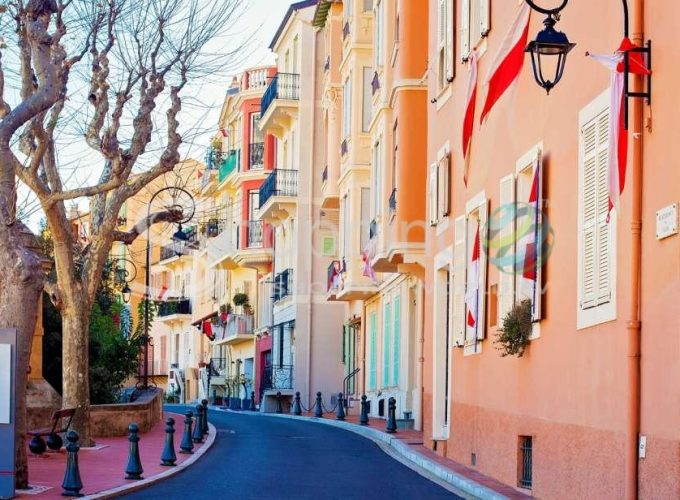 Monaco old town highlights self-guided scavenger hunt & tour in Monaco - Tour in Monaco from Shopping World TV
