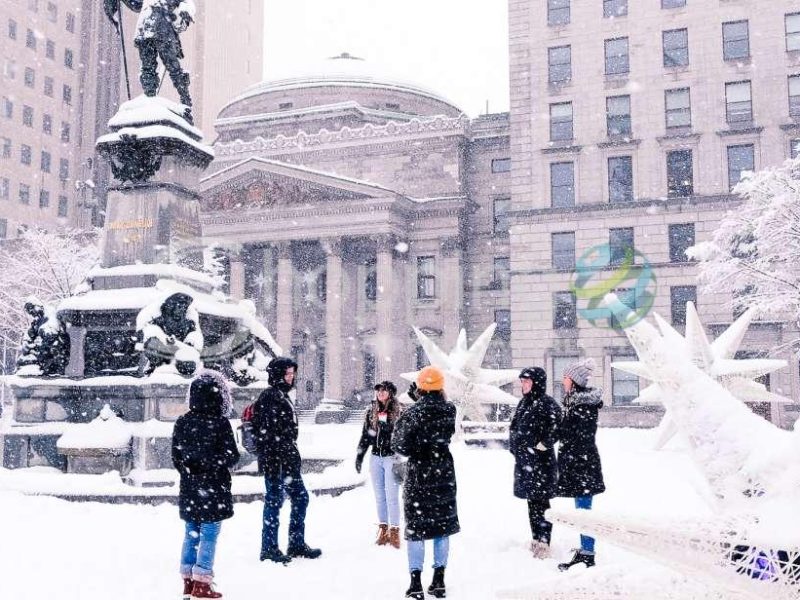 Old montreal wintertime walking tour in Canada - Tour in Montreal