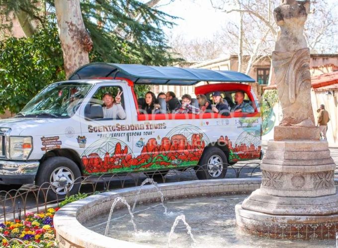 Open-air bus sightseeing tour in Sedona - Tour in  Sedona