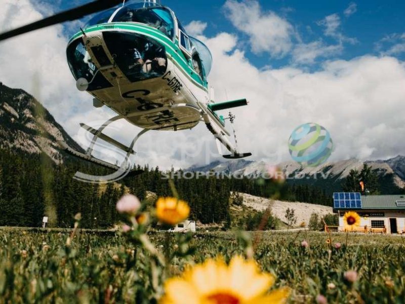 Scenic helicopter tour in Canada - Tour in