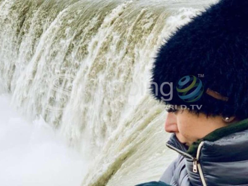 Small-group niagara falls tour with winter activity in Toronto - Tour in  Toronto