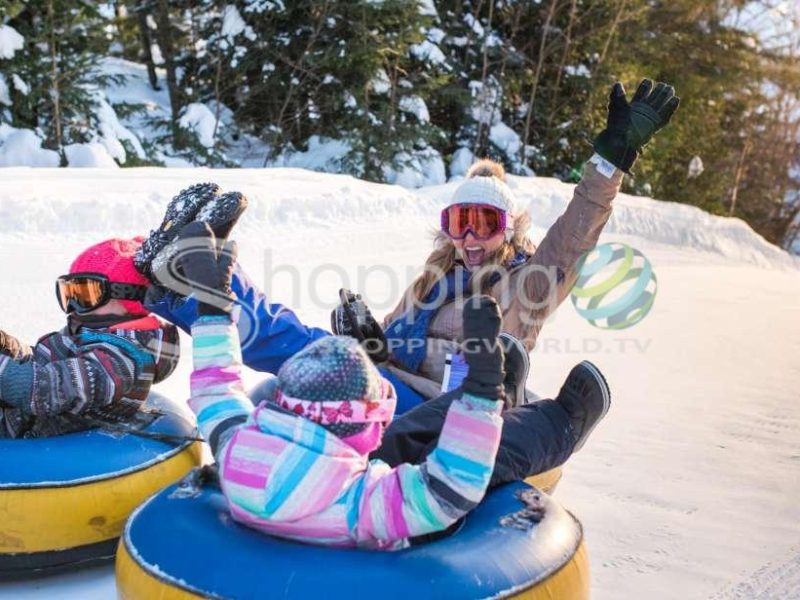 Snow tubing at village vacances valcartier in Quebec City - Tour in  Quebec City