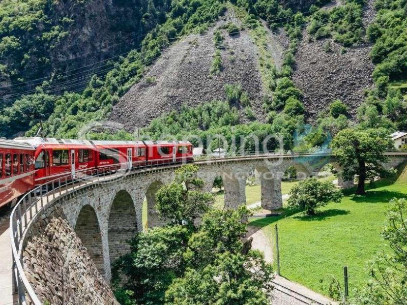 Tirano To St. Moritz Bernina Red Train Return Day-ticket In Milan - Tour in  Milan