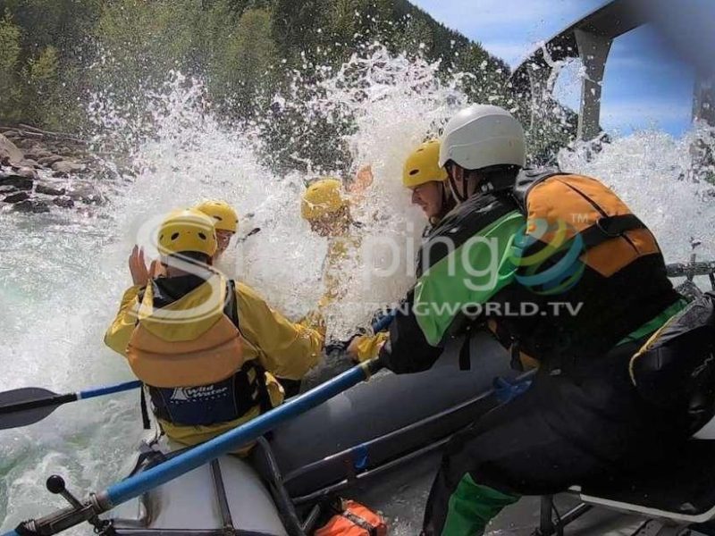Whitewater rafting half-day trip in Banff - Tour in  Banff